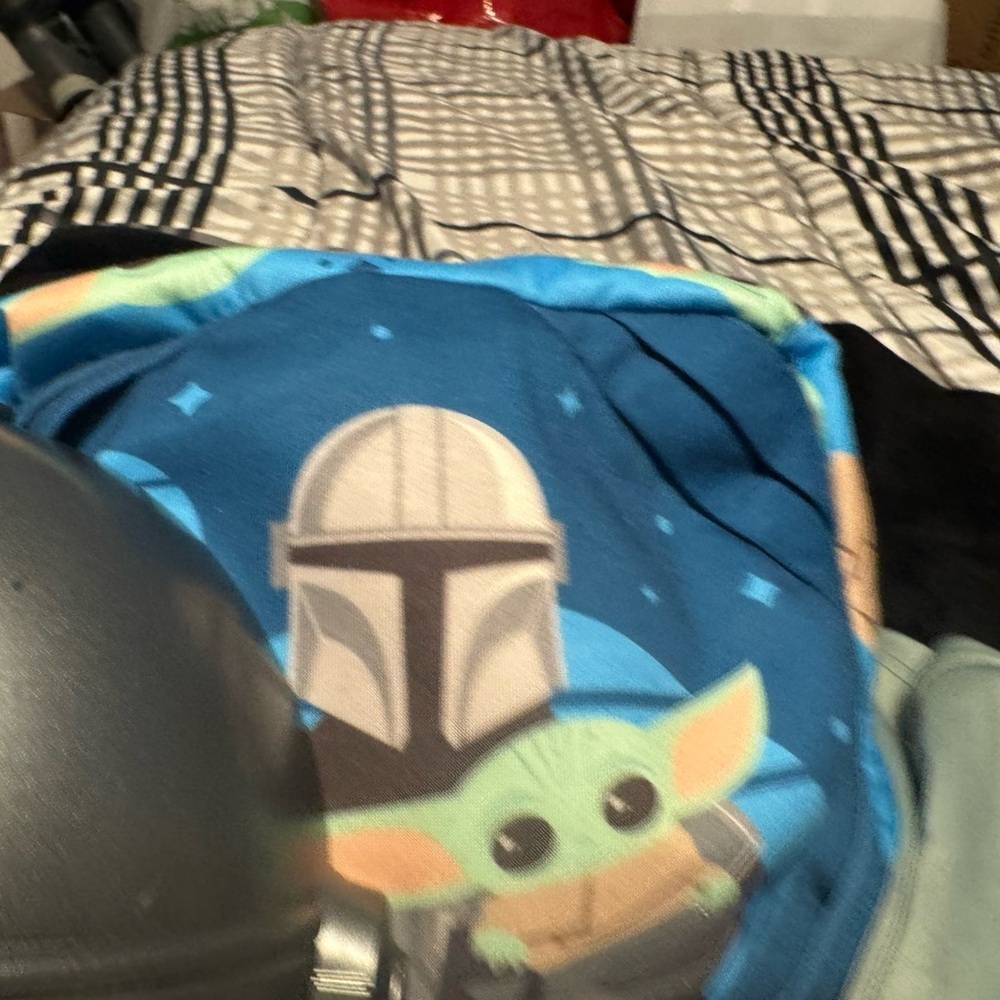 Star Wars Themed Collection with Accessories - Picture 9 of 11